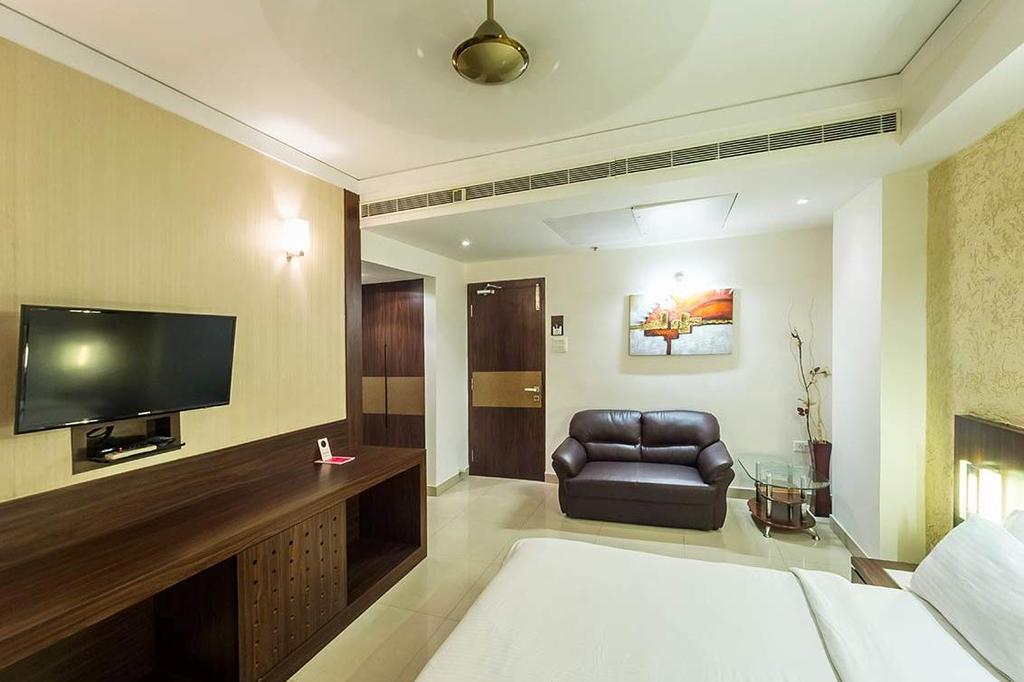 Encore Inn Visakhapatnam Extérieur photo